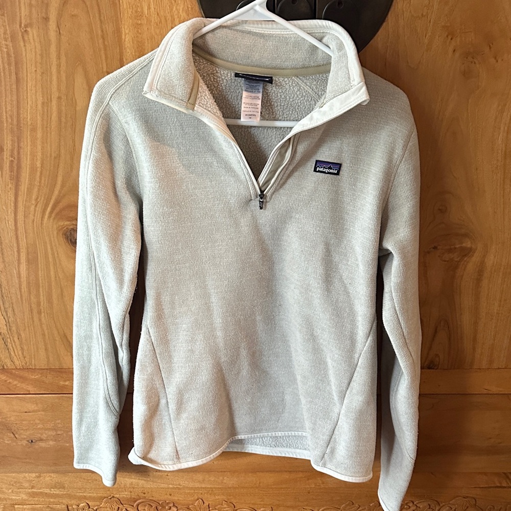 Patagonia Women's Cream Quarter-Zip Jacket